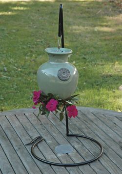 Small Down Under Pot Stand / Hummingbird Feeder Stand
