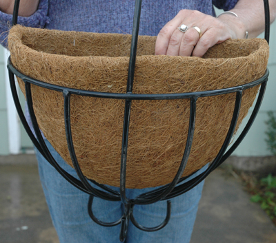 Hanging Basket Planter Bowl Shaped Coconut Fibre Liner Details about   Simply Direct 12" 30cm 